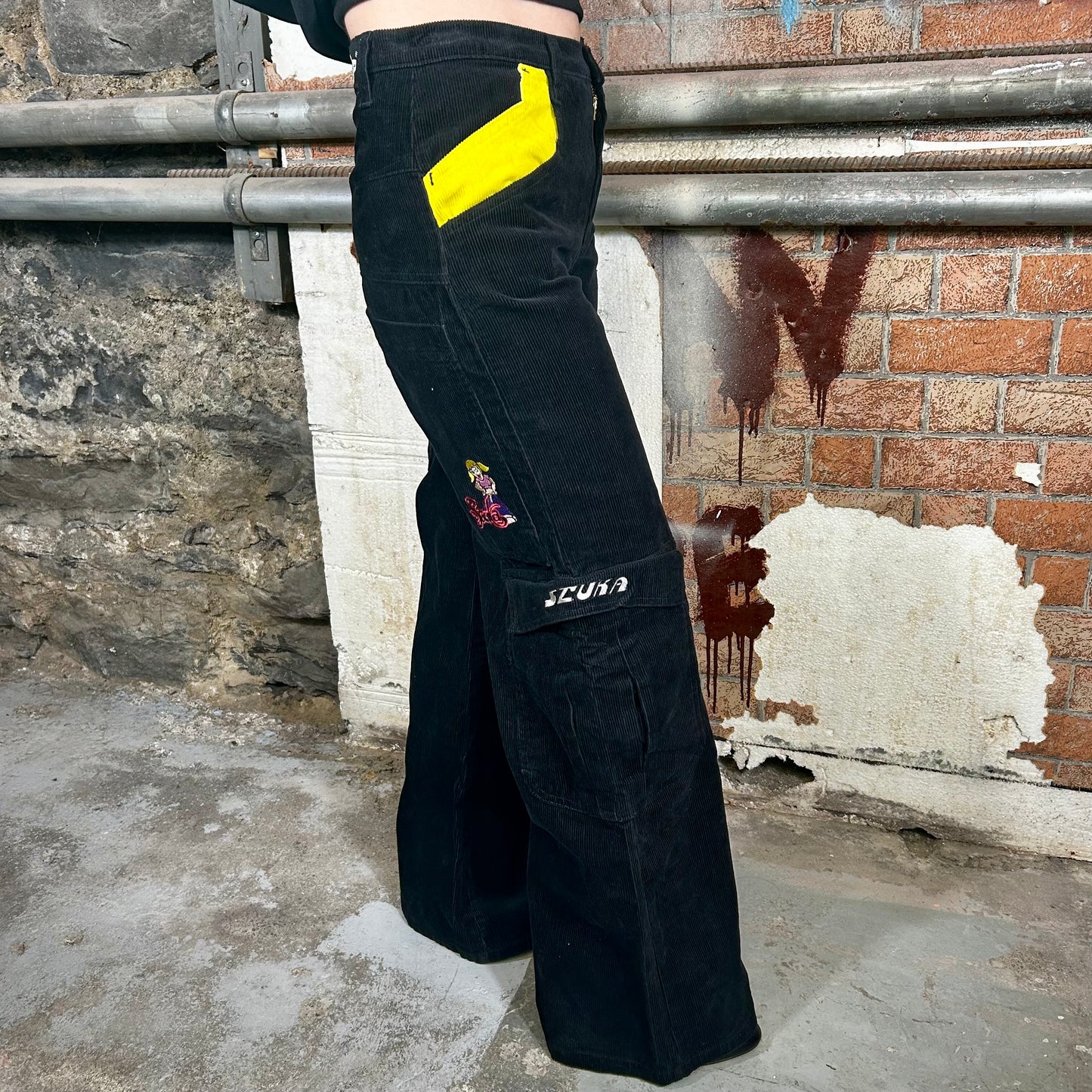 Stuka Black Corduroy High Waisted Baggy Pants (90s/Y2K) - 26"