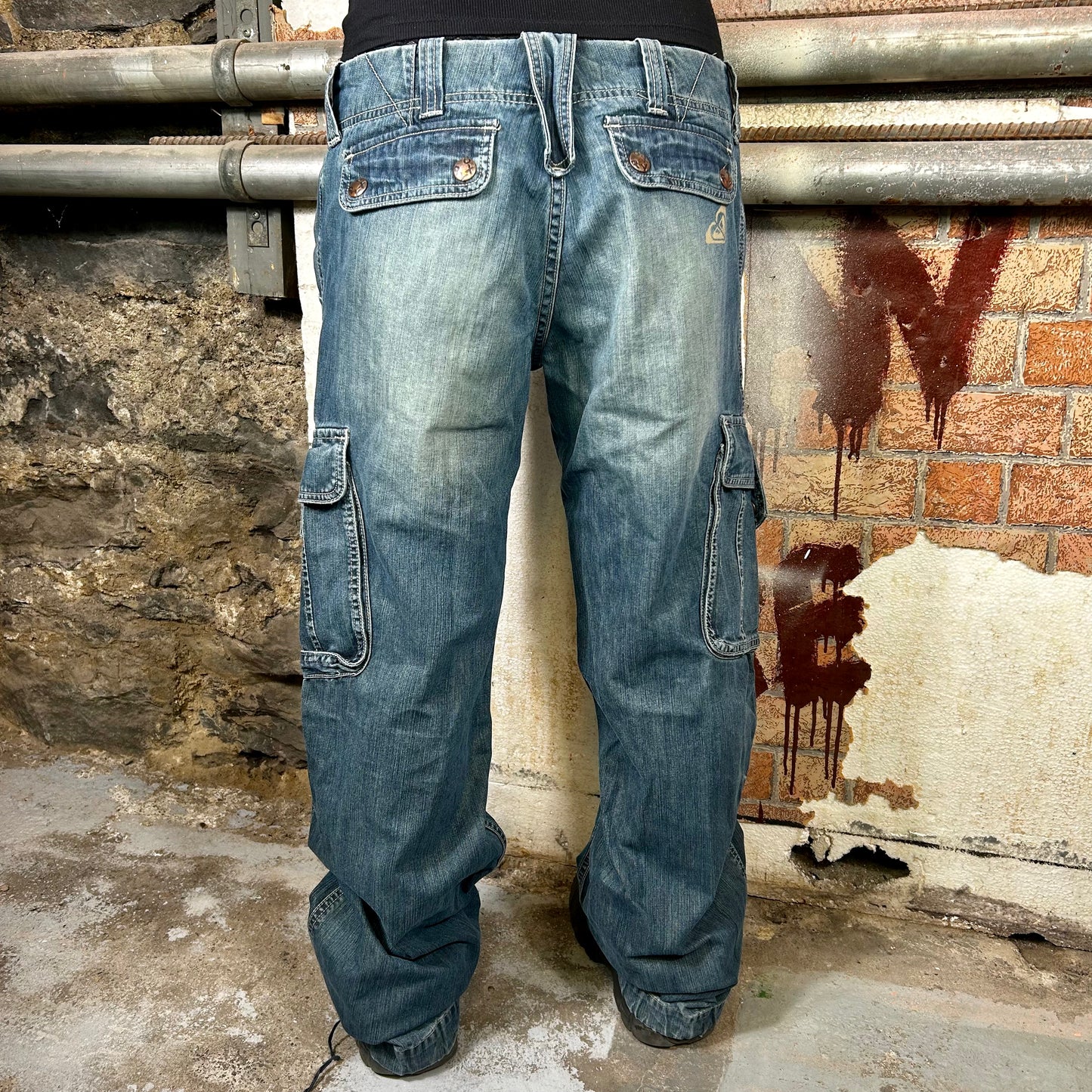 Roxy Baggy Mid Rise Cargo Denim Jeans (Y2K) - 32"